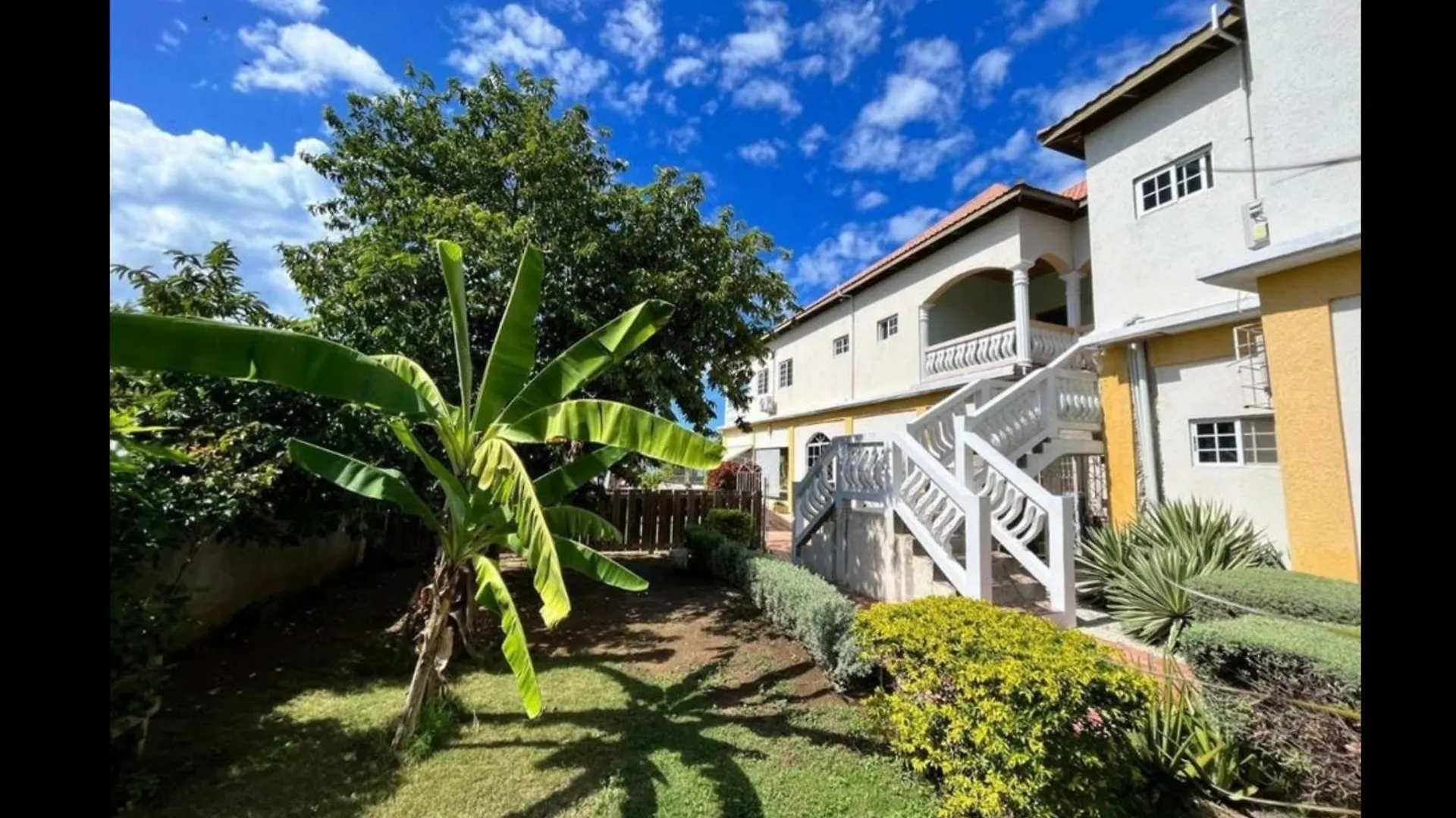 Indigo Beach Villa Black River Konukevi